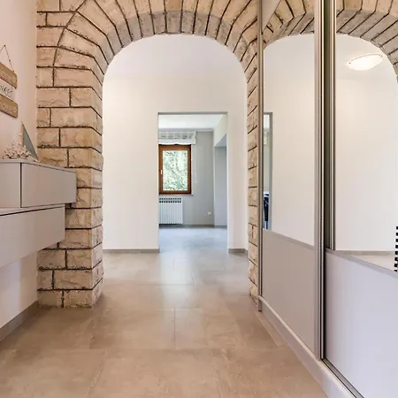 Stunning In * Galižana