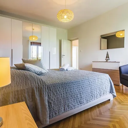 Stunning In Appartamento