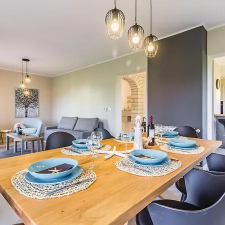 Stunning In Galižana