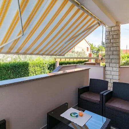 Stunning In Galižana