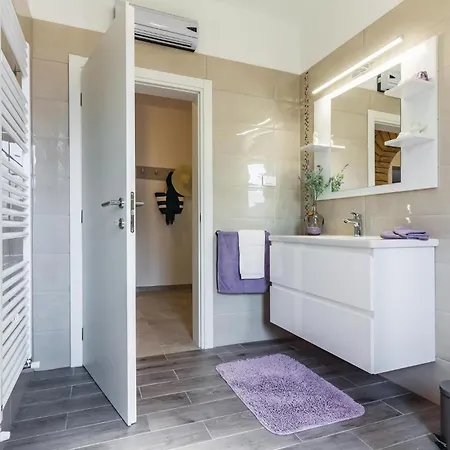 Apartment Stunning In