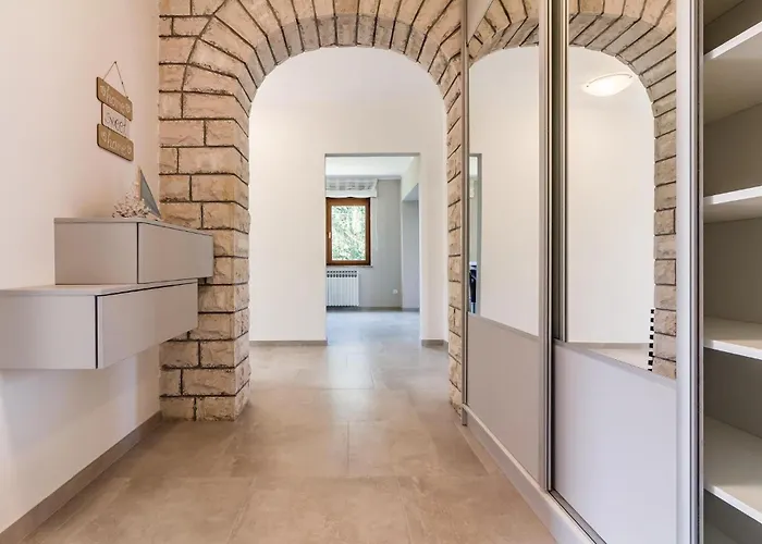 Stunning In * Galižana